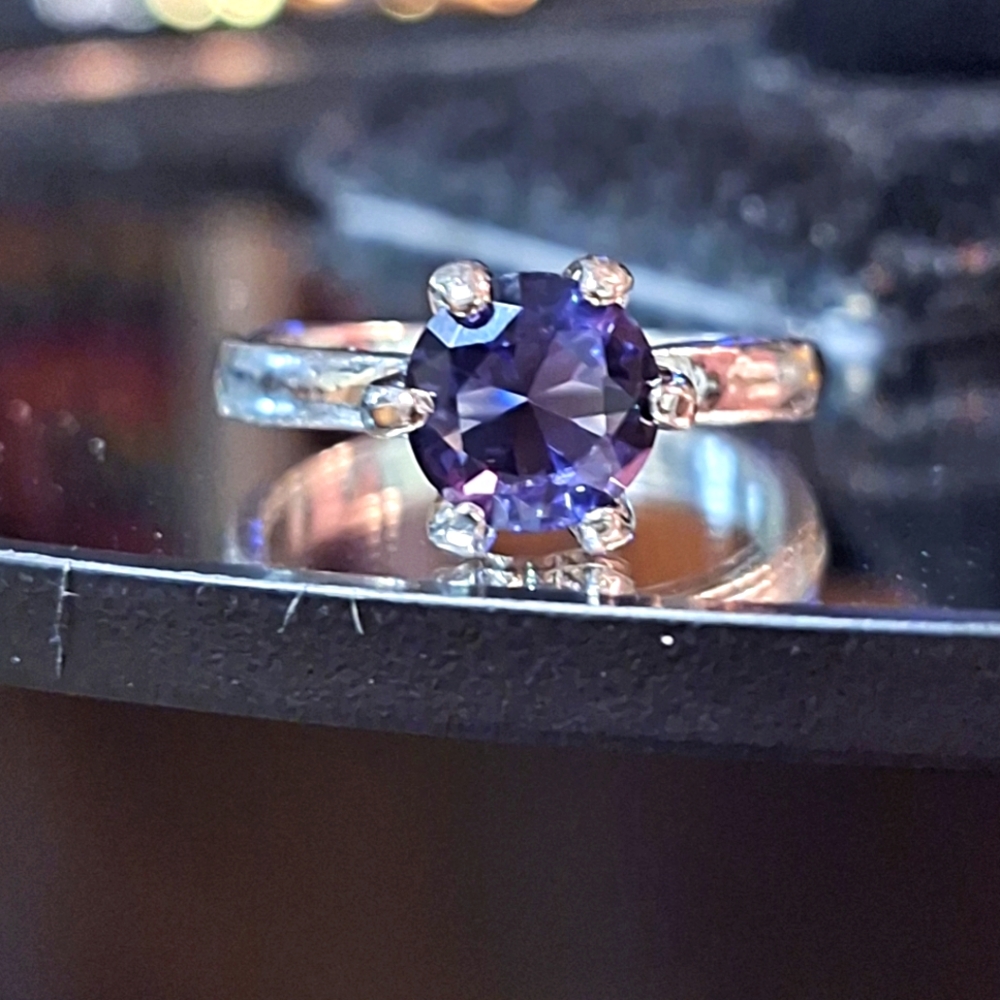 Purple faceted topez ring size 7.5